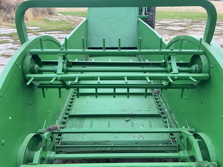john-deere-model-h-manure-spreader-image-21