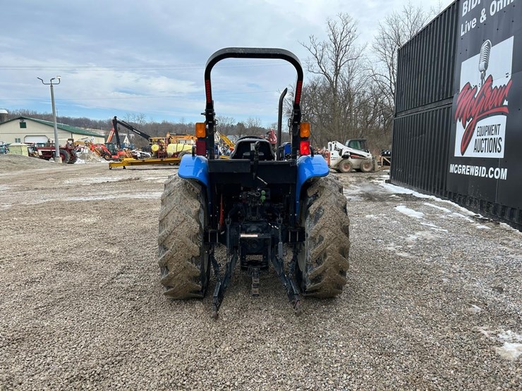 2017-new-holland-workmaster-60-image-3