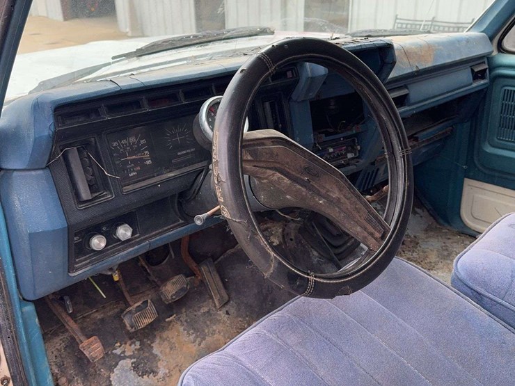 1983-ford-bronco-image-12