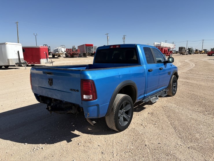 2021-ram-1500-classic-image-3