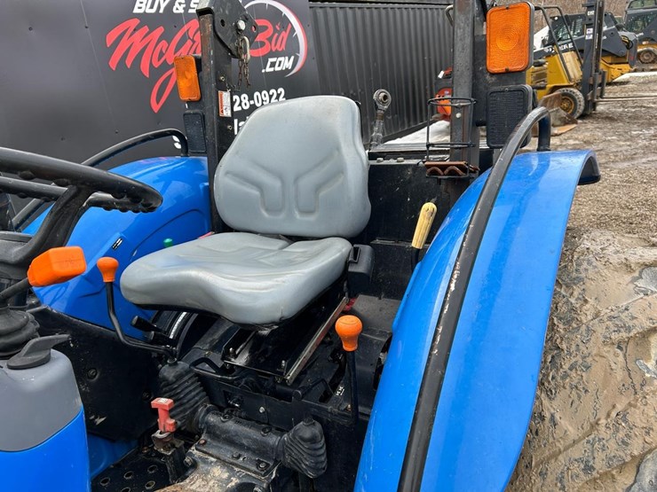 2017-new-holland-workmaster-60-image-20