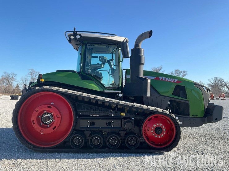 2025-fendt-1167-vario-tractor-image-6