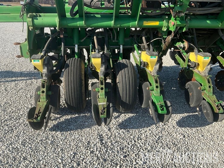 2007-john-deere-1790-image-15