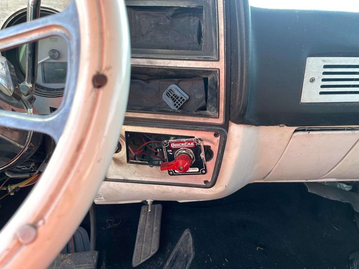 1984-chevrolet-c10-image-13