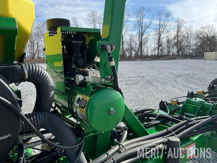 2022-john-deere-dr16-image-49