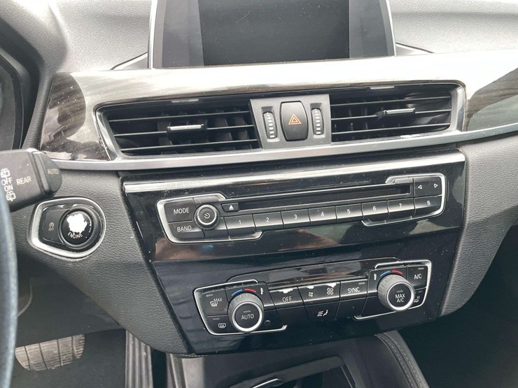 2017-bmw-x1-4-door-mpv-(163,018-miles)-image-13