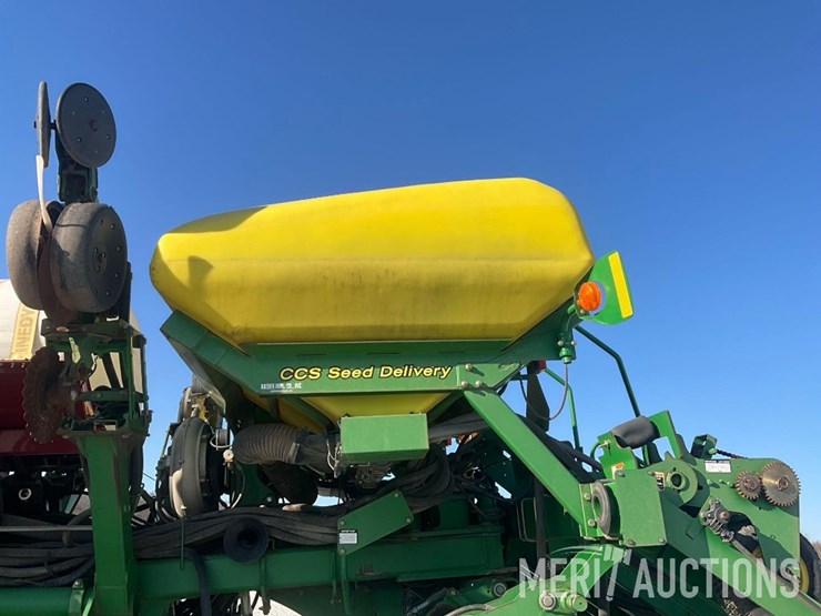 2007-john-deere-1790-image-39