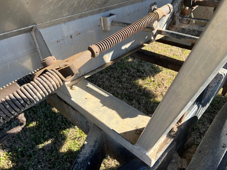 adams-5-ton-fertilizer-spreader-image-24