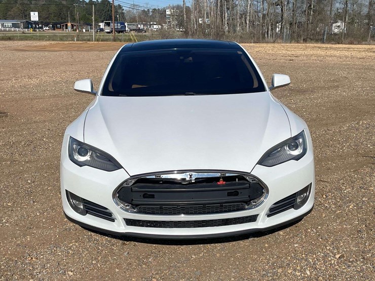 2013-tesla-model-s-4-door-sedan-(135,834-miles)-image-5