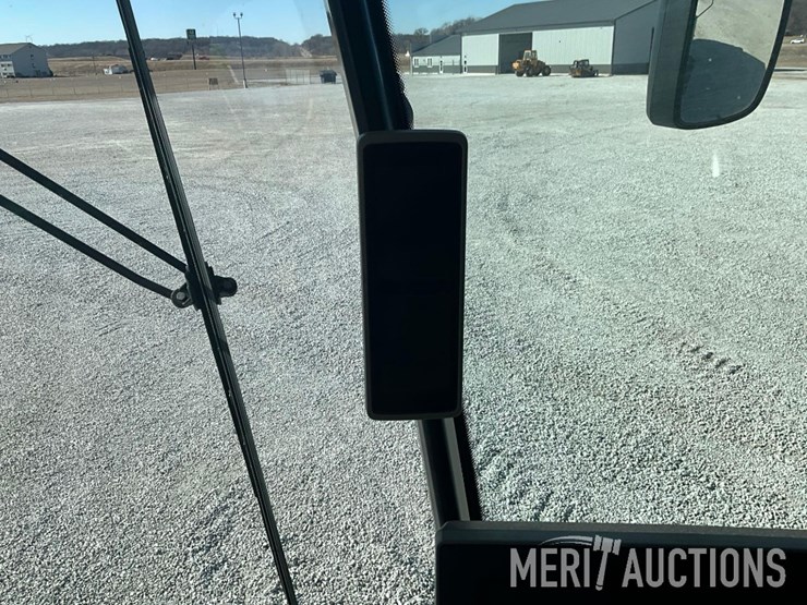 2021-john-deere-s790-image-39