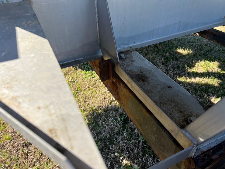 adams-5-ton-fertilizer-spreader-image-13