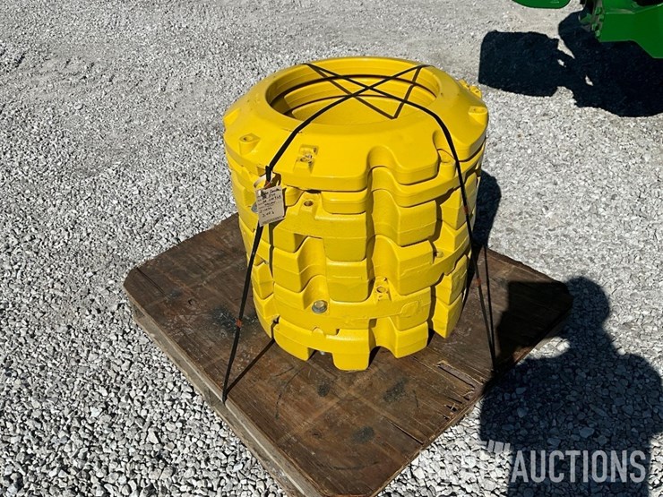 2023-john-deere-8r-340-image-48