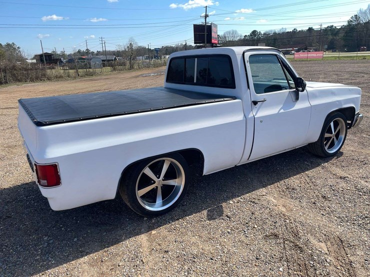 1984-chevrolet-c10-image-3