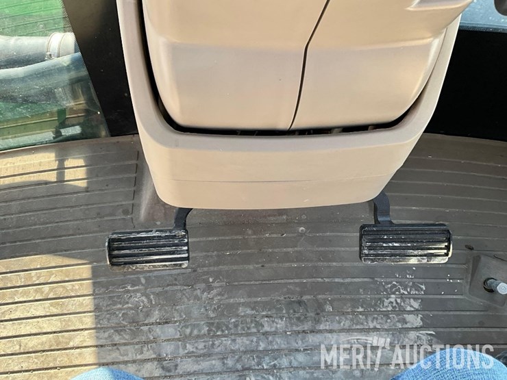 2019-john-deere-9470rx-image-37