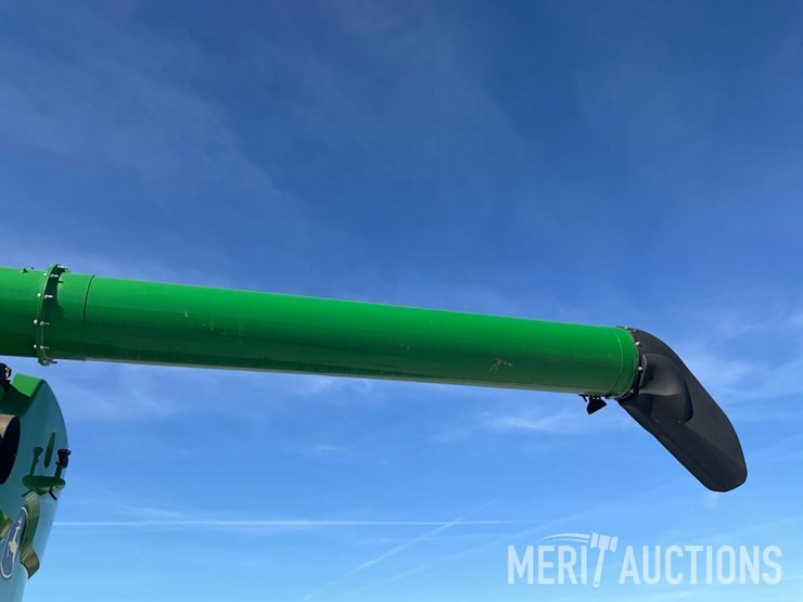 2021-john-deere-s790-image-23