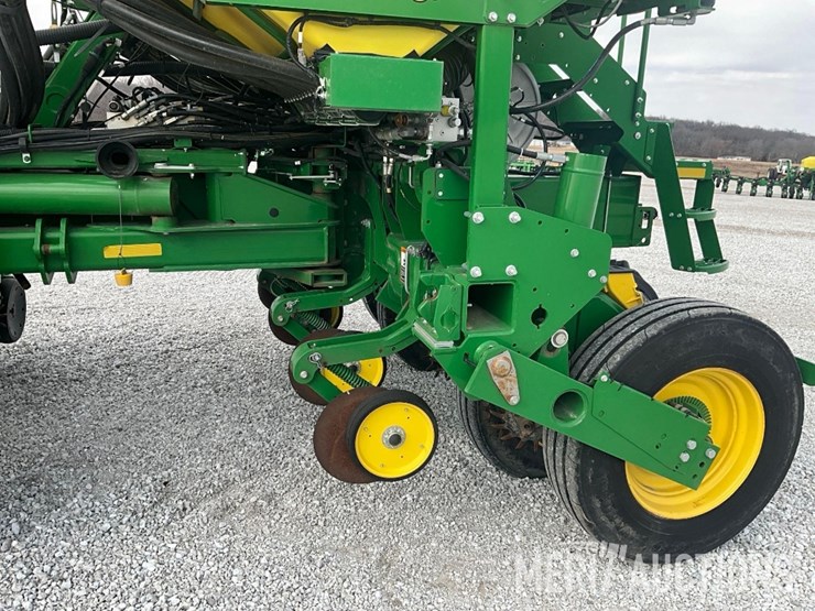 2019-john-deere-1775nt-image-25
