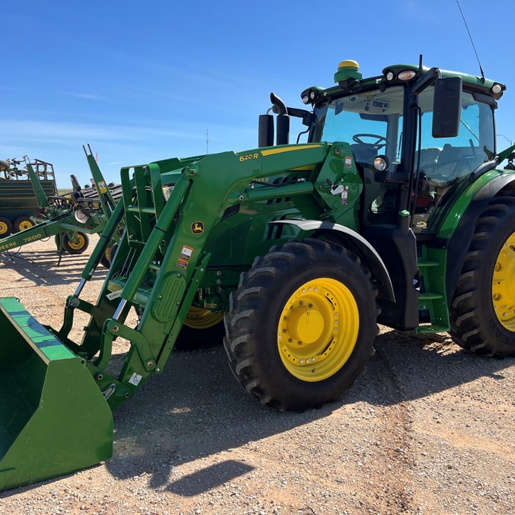 2015 JOHN DEERE 6145R