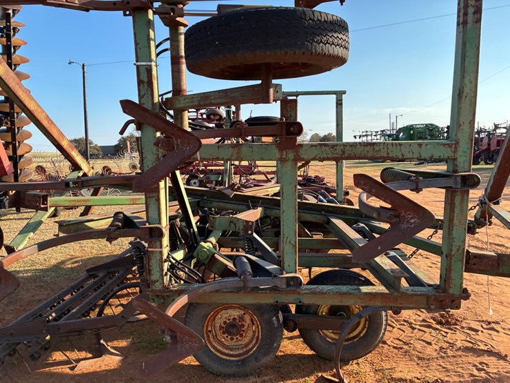 john-deere-1610-image-8