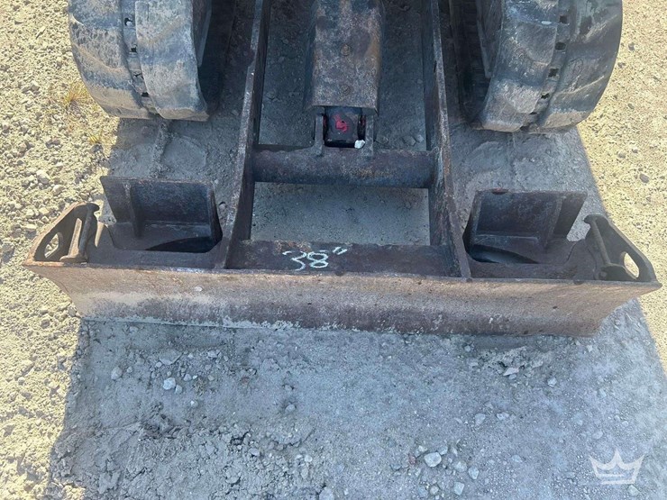 2016-bobcat-e20-image-24