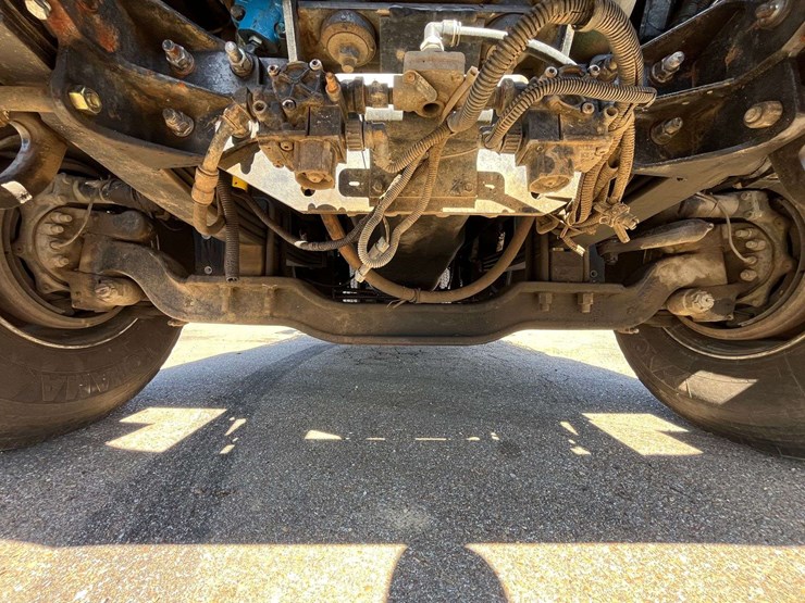 2004-mack-cv713-tandem-dump-truck-(481,756-miles)-image-8