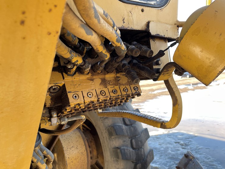 caterpillar-140g-image-49