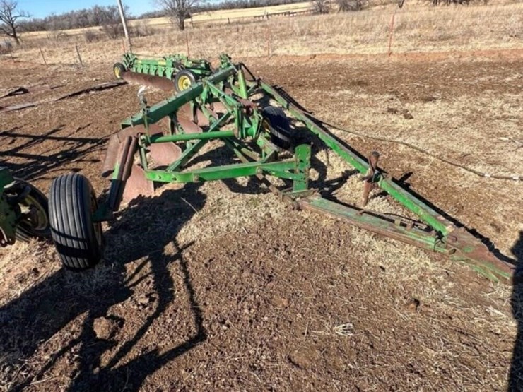 john-deere-3100-image-11