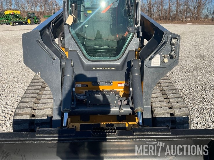 2024-deere-333g-image-9