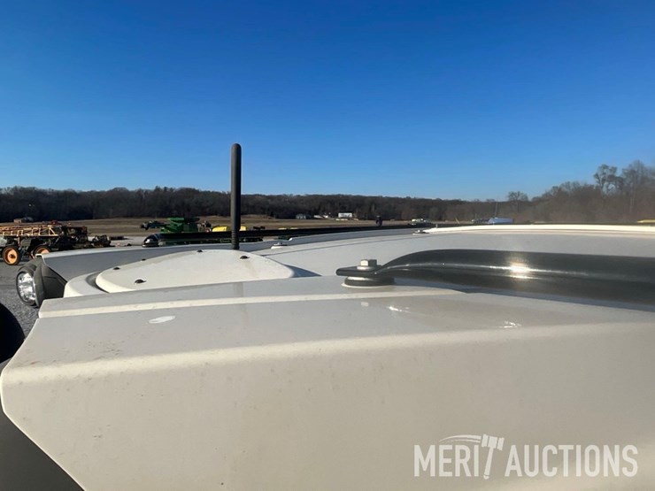 2025-fendt-943mt-vario-image-46