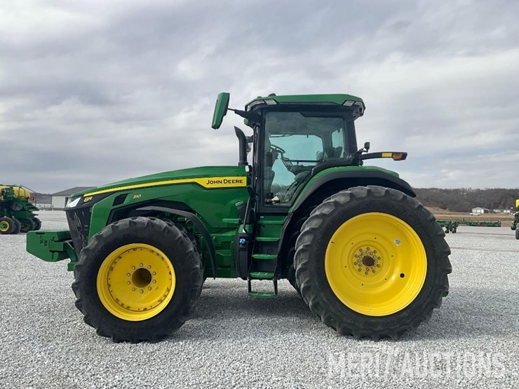 2023-john-deere-8r-310-image-2
