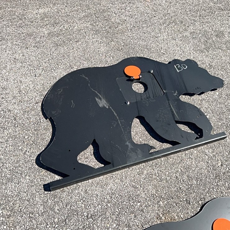 NEW PABREAK SST23 BEAR SHAPED SHOOTING TARGET NEW SUPPORT EQUIPMENT