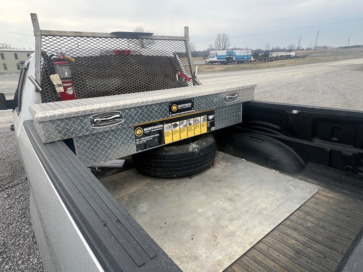 2015-ford-f150-xl-image-5