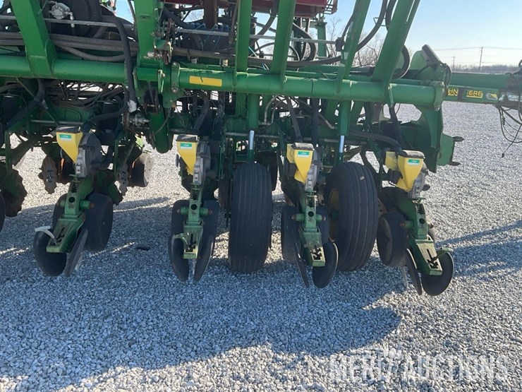 2007-john-deere-1790-image-35