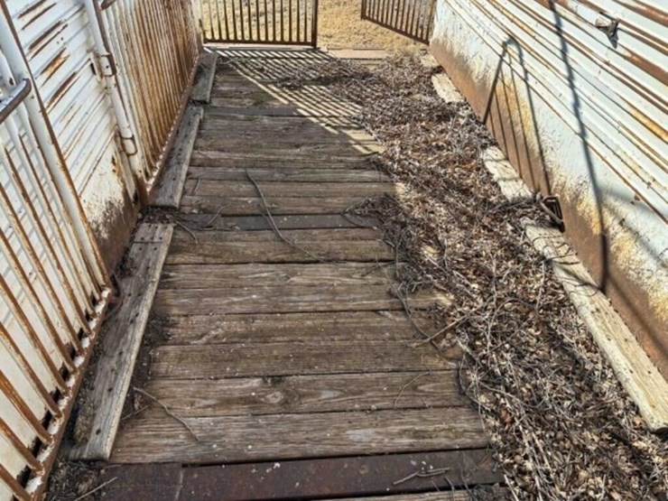 1999-gooseneck-livestock-trailer-image-9