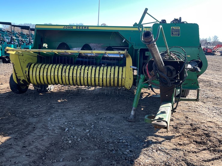 john-deere-328-image-6