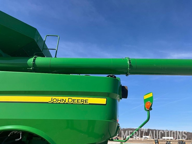2021-john-deere-s790-image-21