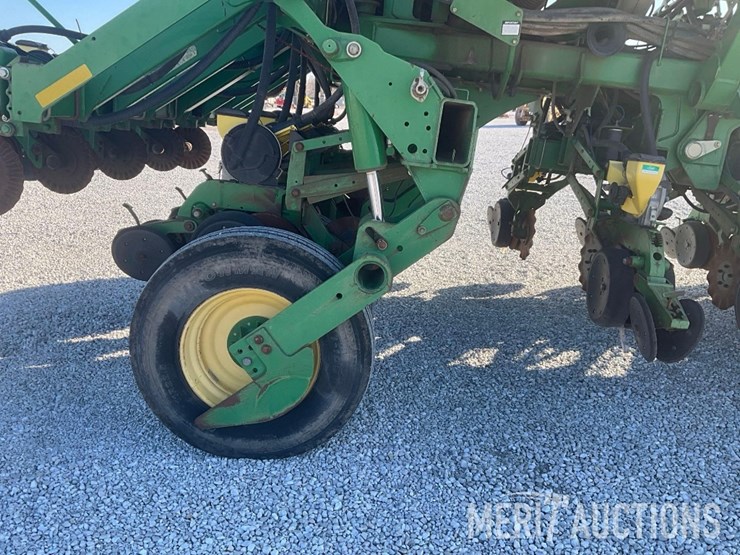 2007-john-deere-1790-image-30