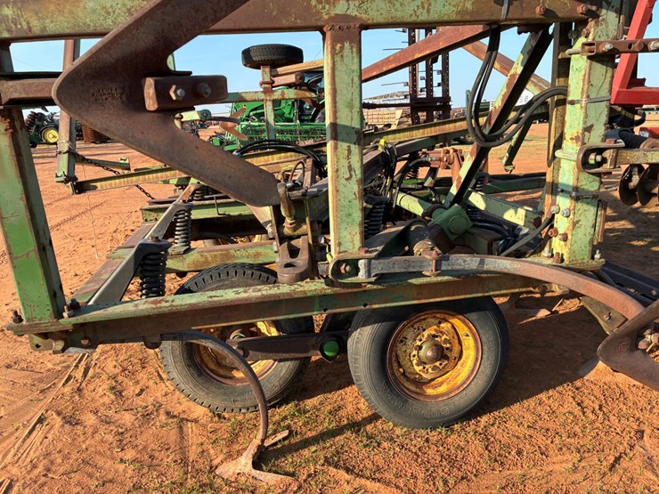 john-deere-1610-image-3