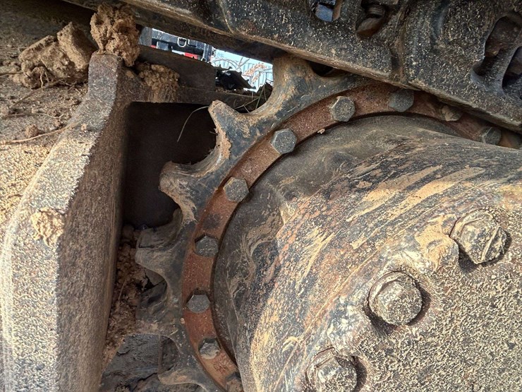 2015-komatsu-pc210-lc-10-image-9