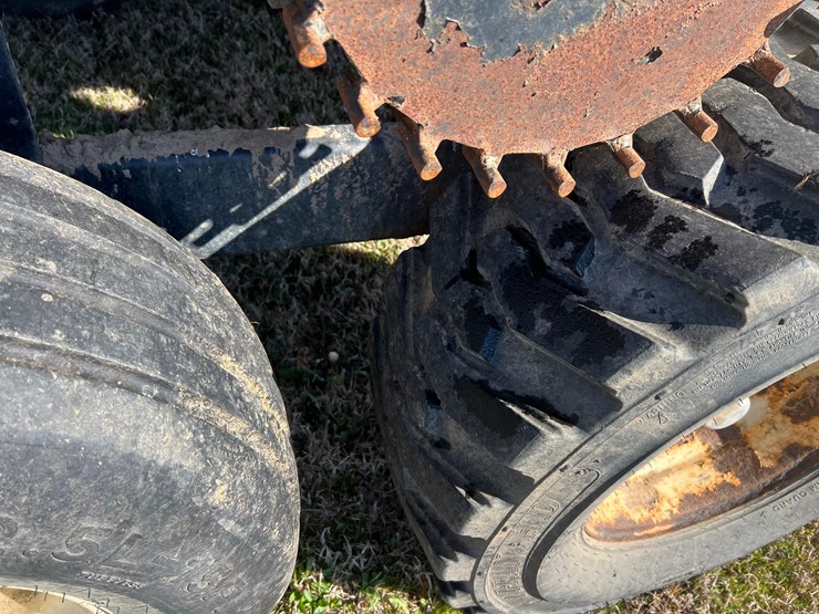 adams-5-ton-fertilizer-spreader-image-27