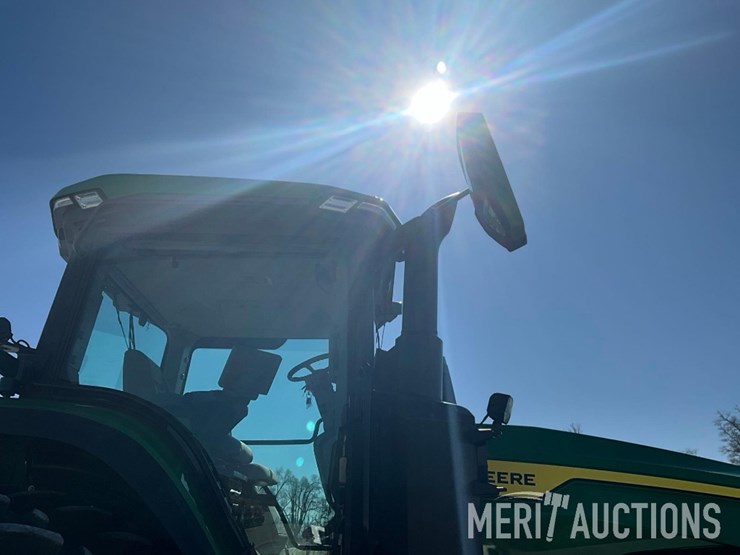 2023-john-deere-8r-340-image-28