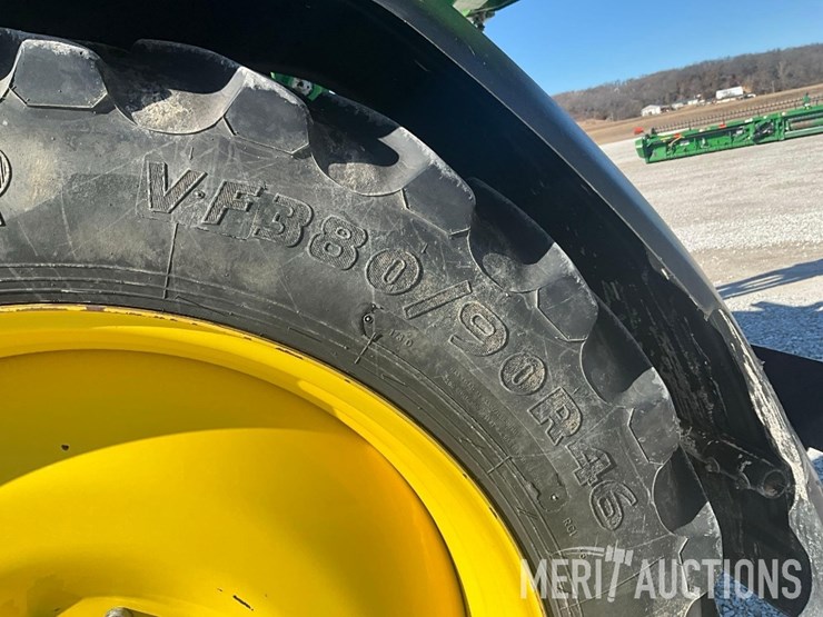 2022-john-deere-410r-image-19