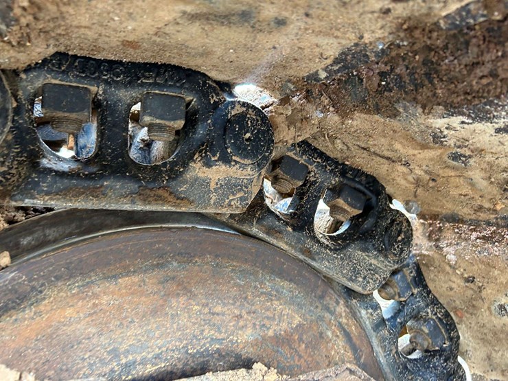 2015-komatsu-pc210-lc-10-image-10