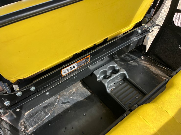 2020-john-deere-2020-image-13