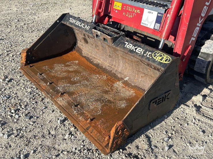 2021-takeuchi-tl6r-image-17