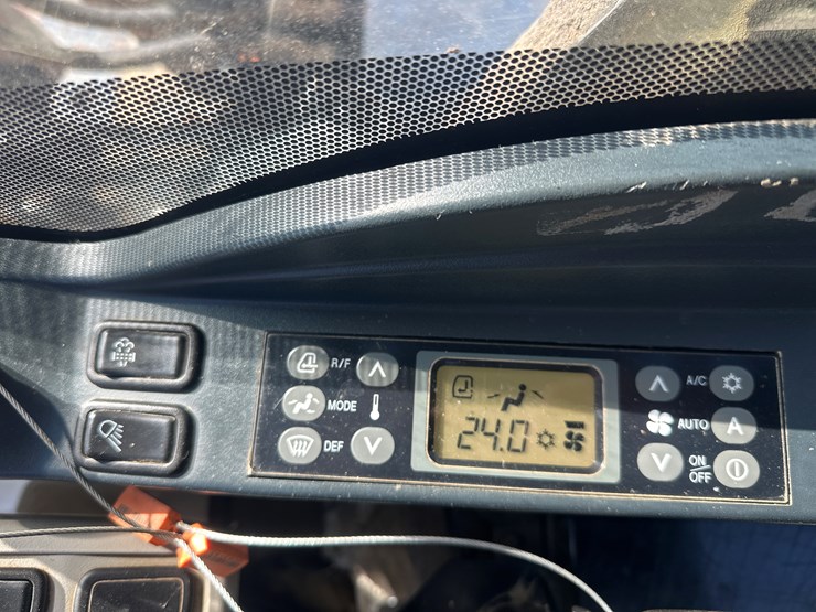 kobelco-sk350-lc-10-image-39