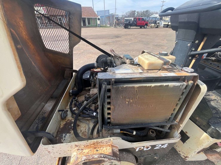 2005-ingersoll-rand-dual-smooth-drum-roller-(2,468-hours)-image-23