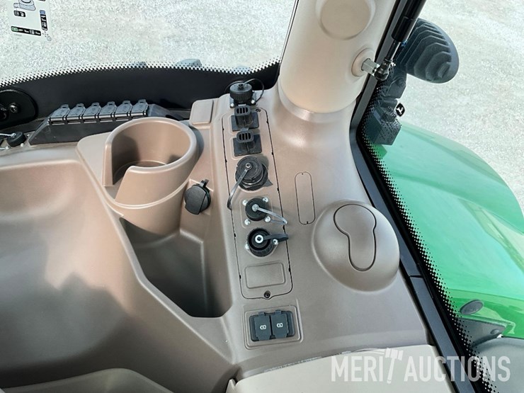 2023-john-deere-6r-175-image-45