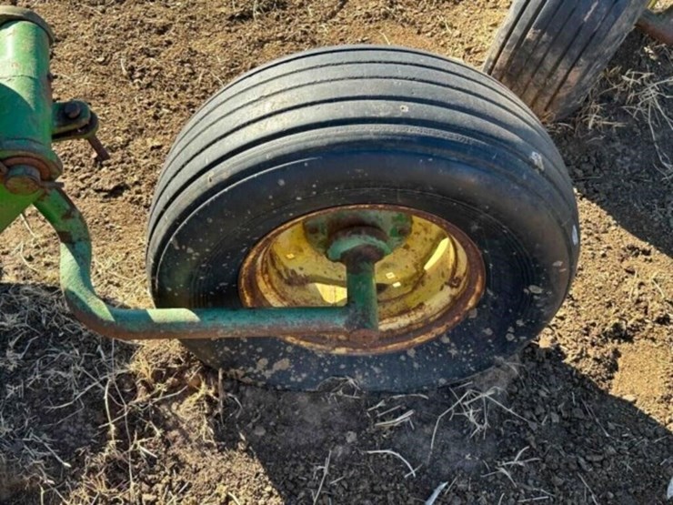 john-deere-3100-image-19