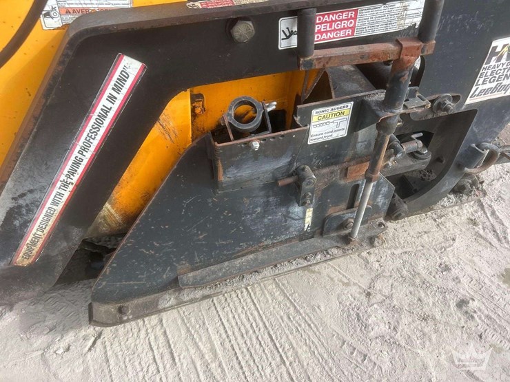 2015-leeboy-8510c-image-27