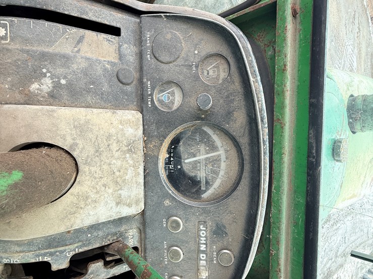 1973-john-deere-7520-image-46